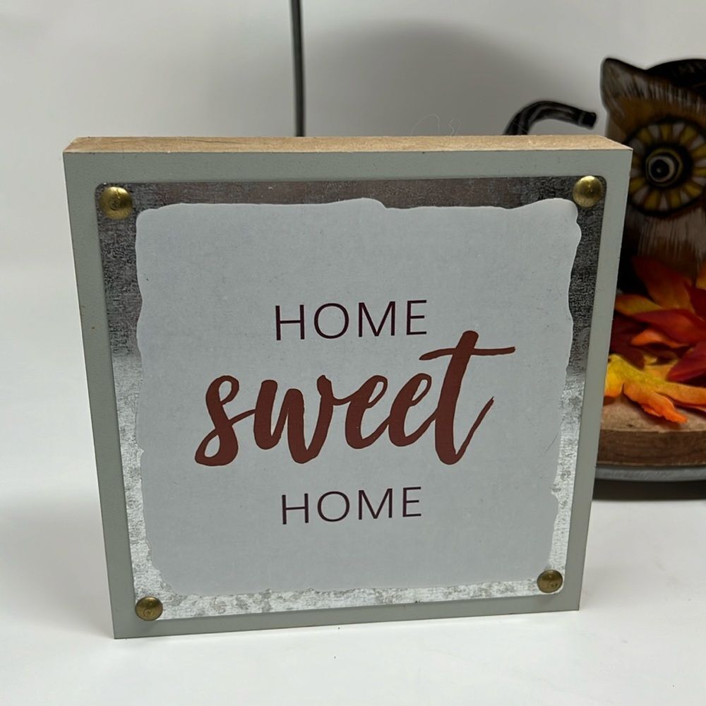 Home Sweet Home Decor Wood‎ & Metal Shelf Table Standing Word Sign Brown White